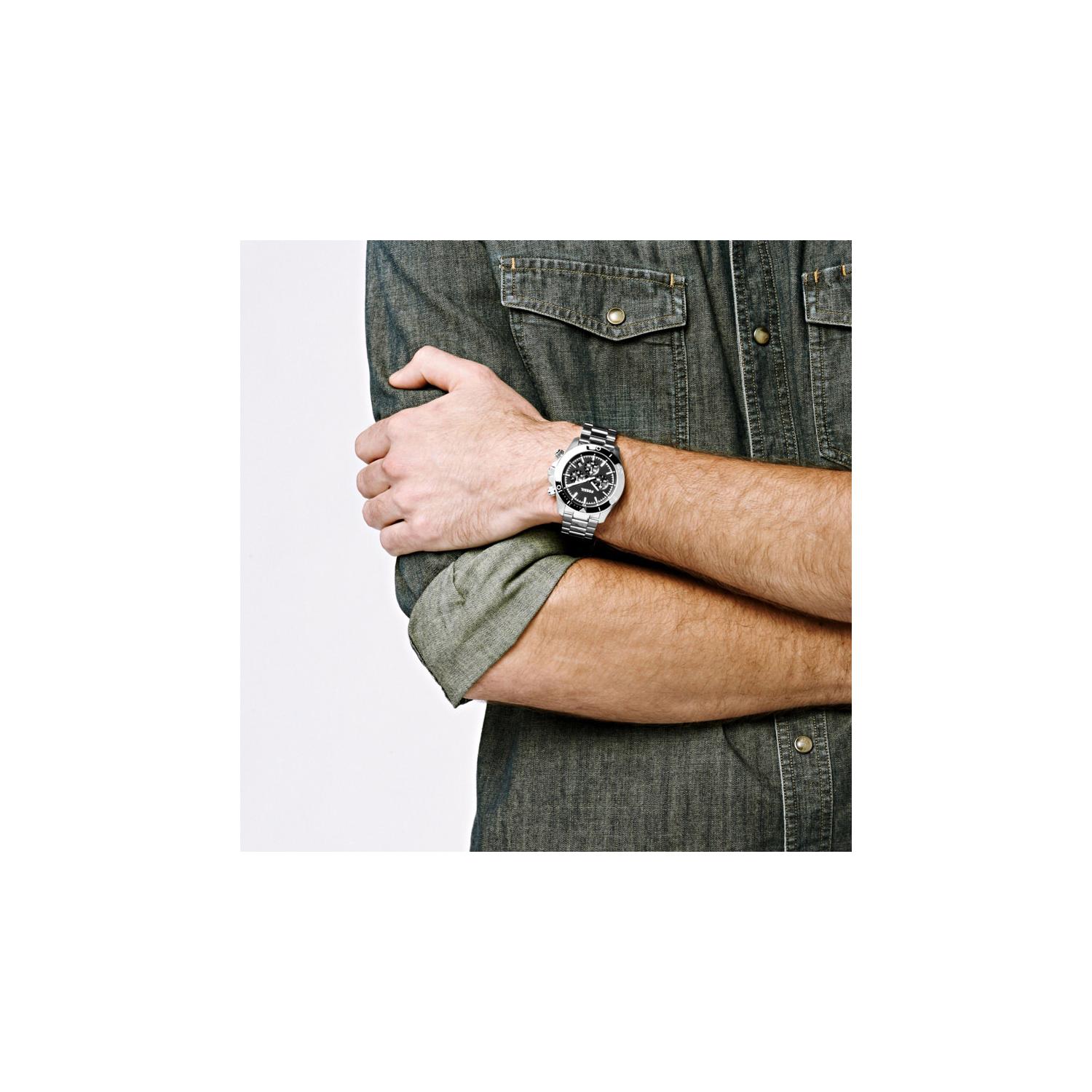 Fossil traveler watch top