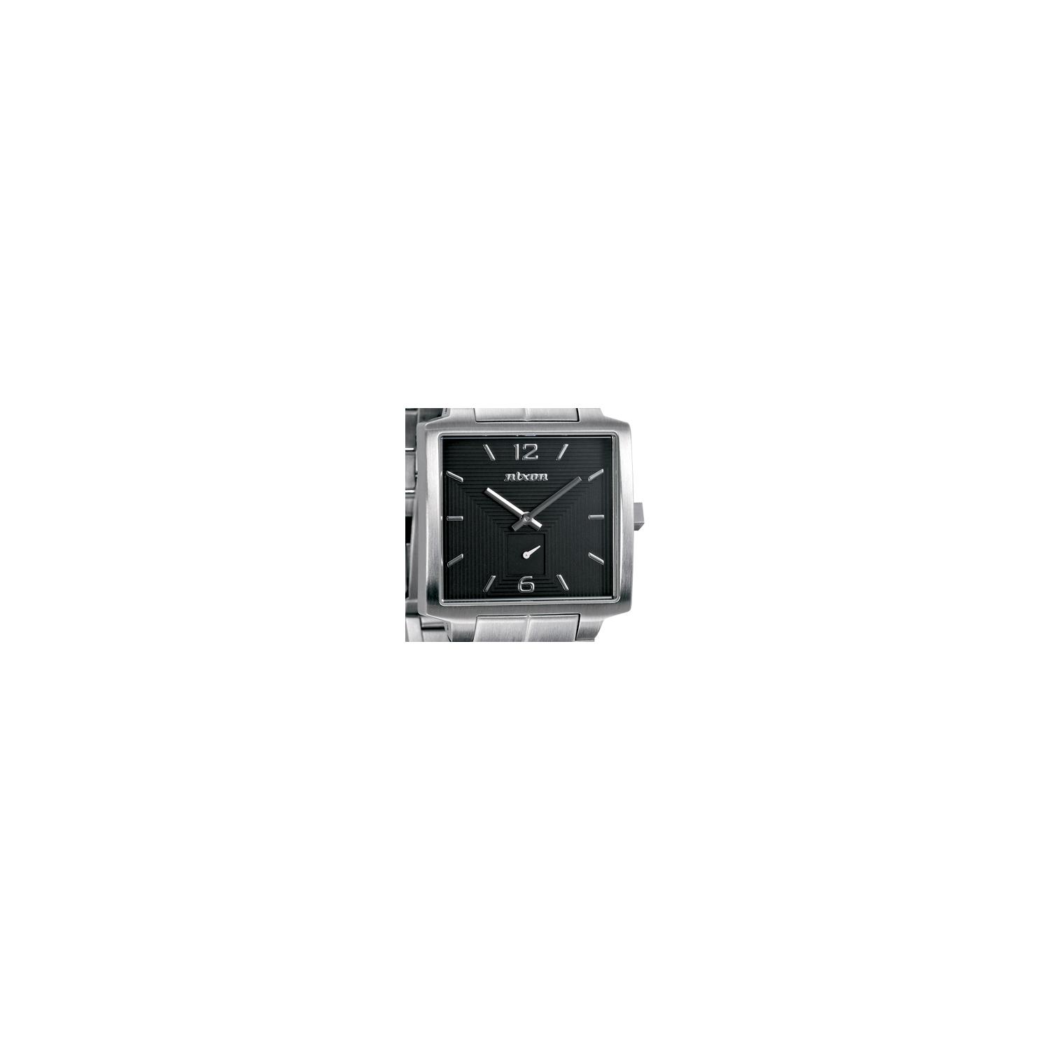 Nixon the district on sale watch