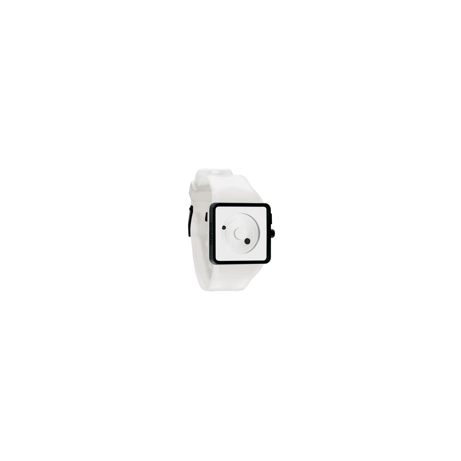 Nixon newton white deals