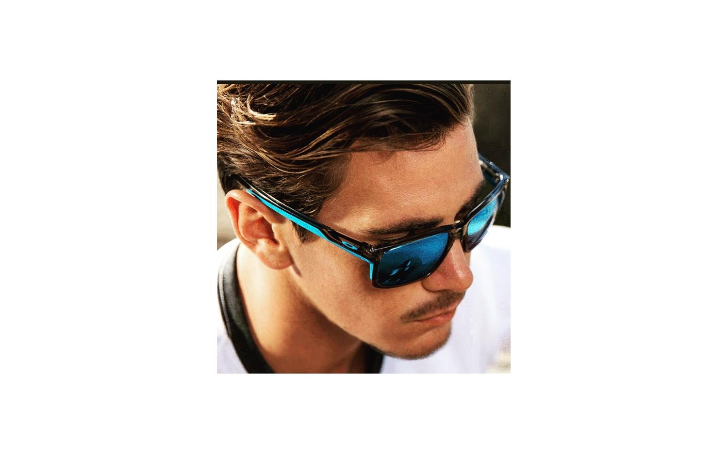 Oakley Mainlink Prizm Deep Water Polarised Sunglasses