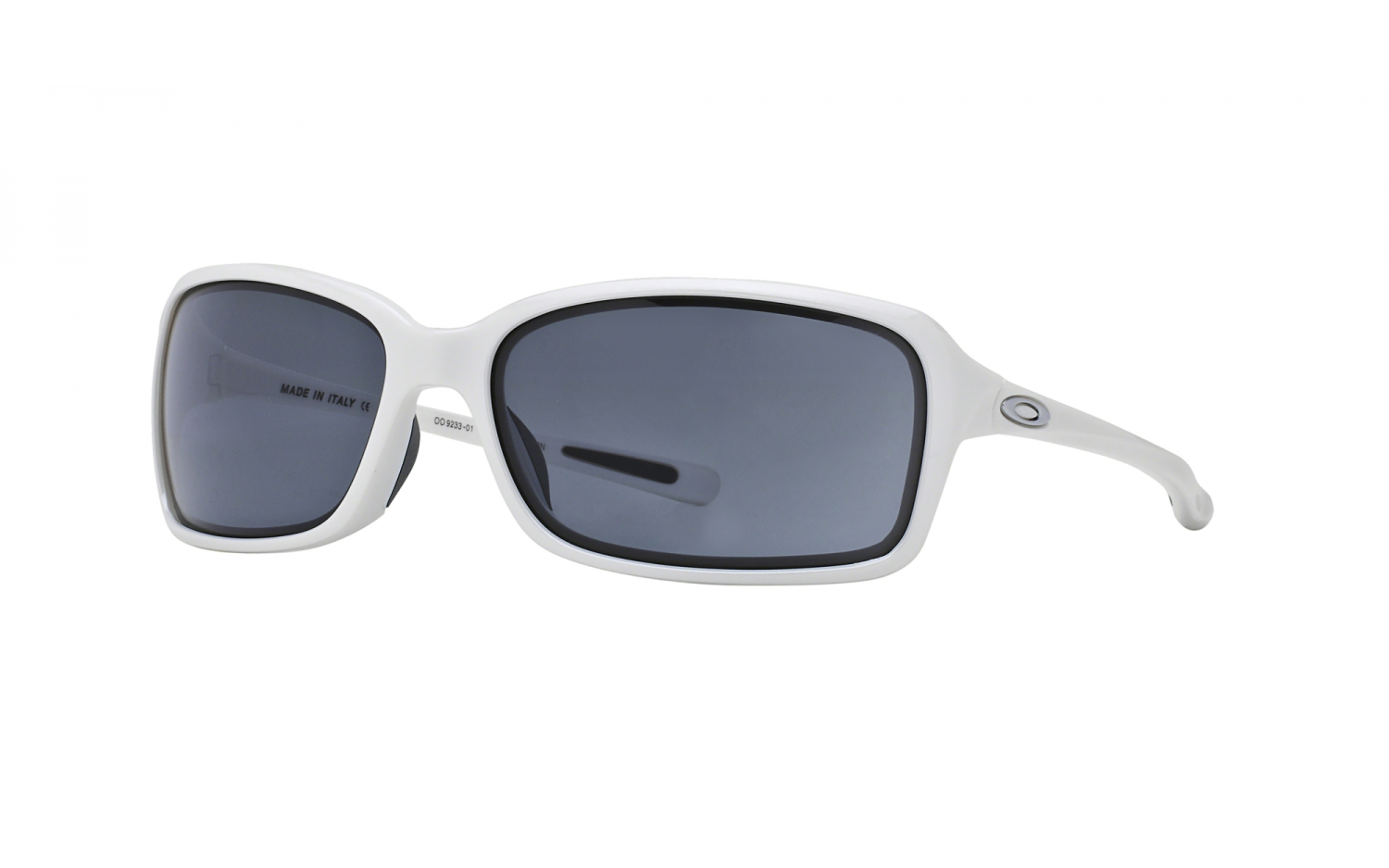 Oakley shop luxottica dispute