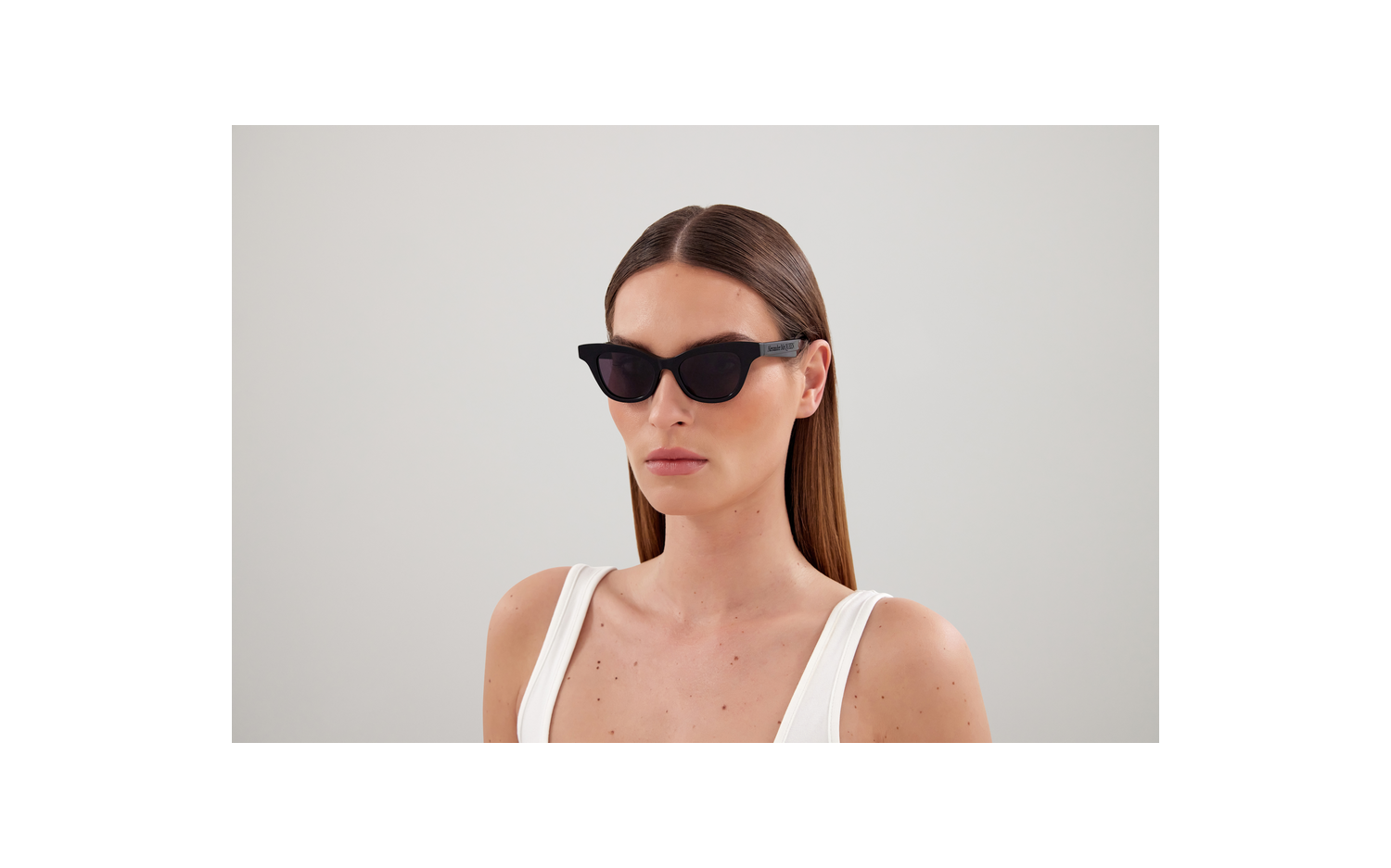 Alexander McQueen AM0381S Sunglasses