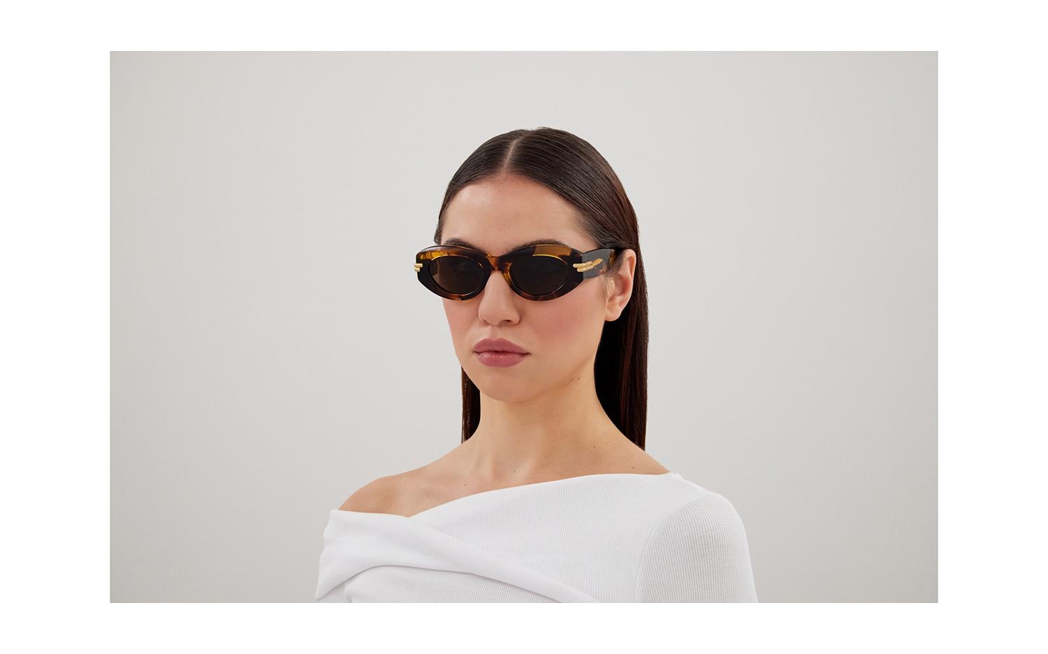 サングラス BOTTEGA VENETA Bottega Veneta - BV1373S - 001 (BV1373S 001) BV1373S Bottega Veneta Pilot Sunglasses 001 Solid Black