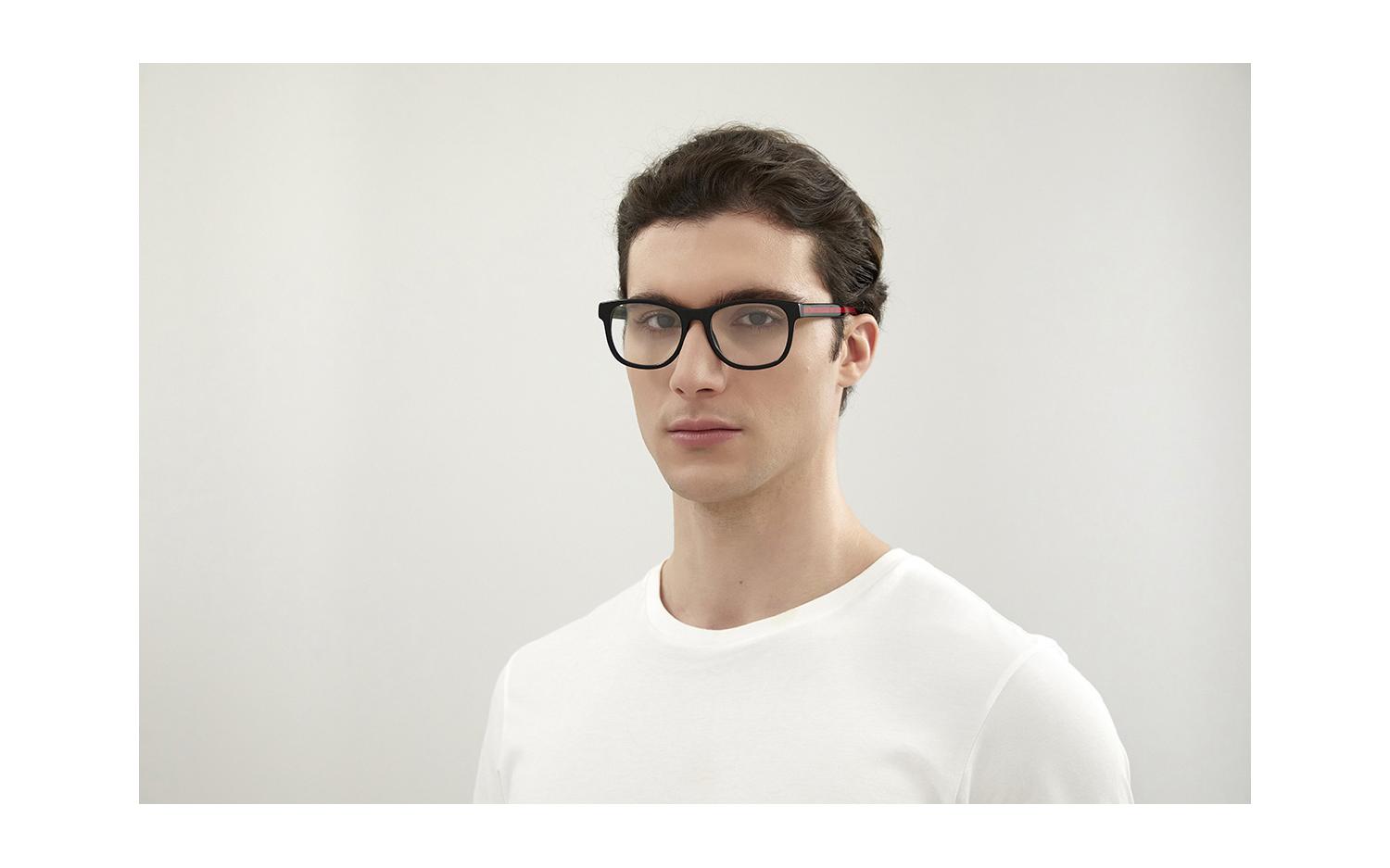 Gallery image for /media/thumbs/100x62.5/media/product_images/Gucci-Model-Shot-GG0004O-002fw100fh62.5.jpg