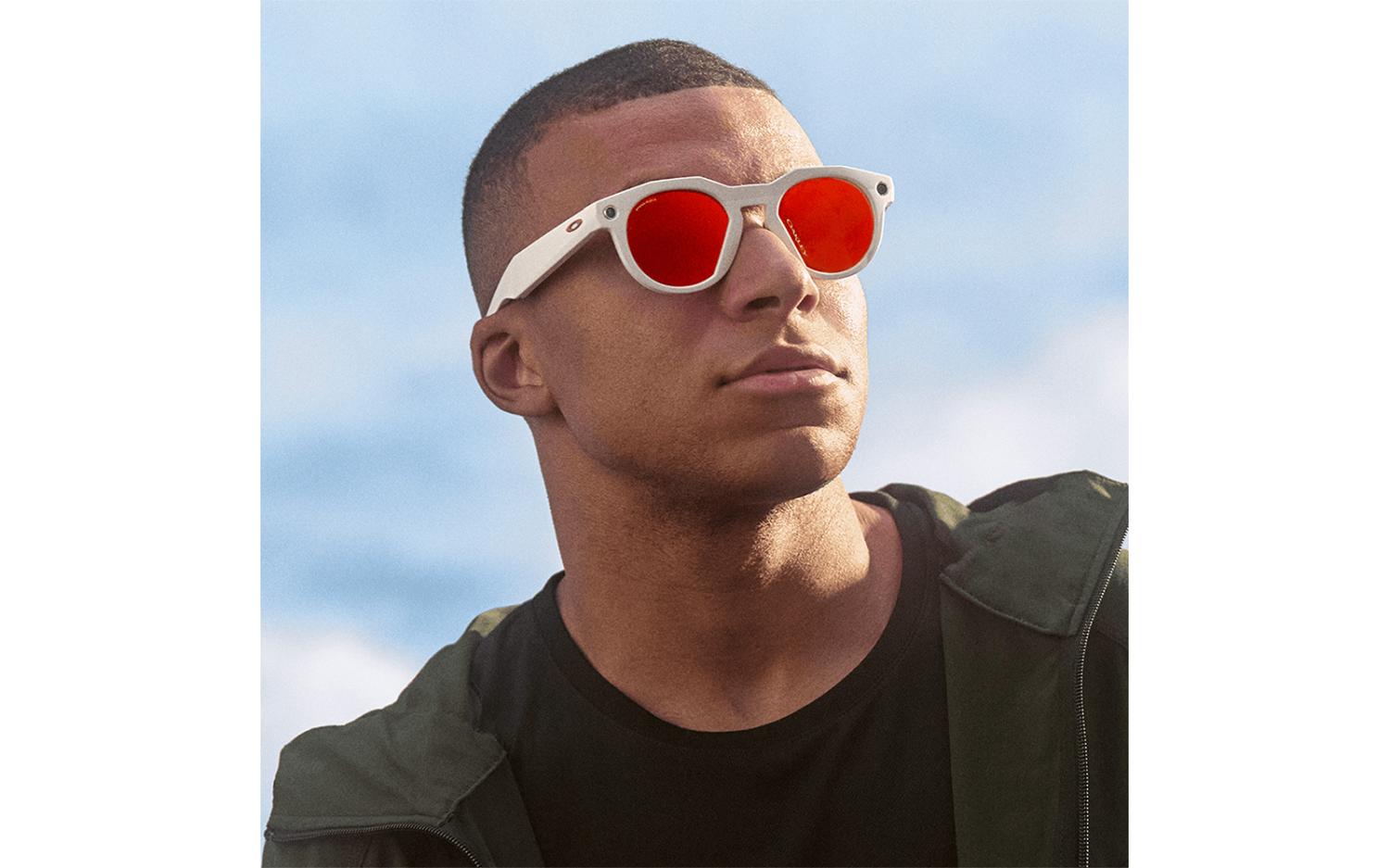 Gallery image for /media/thumbs/100x62.5/media/product_images/Oakley-Meta-Sunglasses-OW8002-800204-modelfw100fh62.5.jpg
