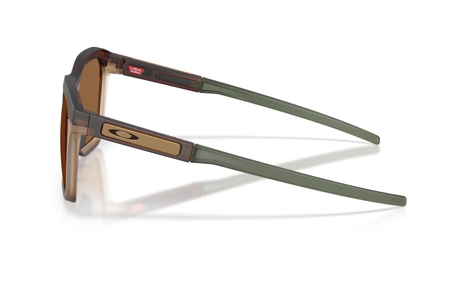 Gallery image for /media/thumbs/100x62.5/media/product_images/Oakley-Sunglasses-OO9555-955502-Cfw100fh62.5.jpg