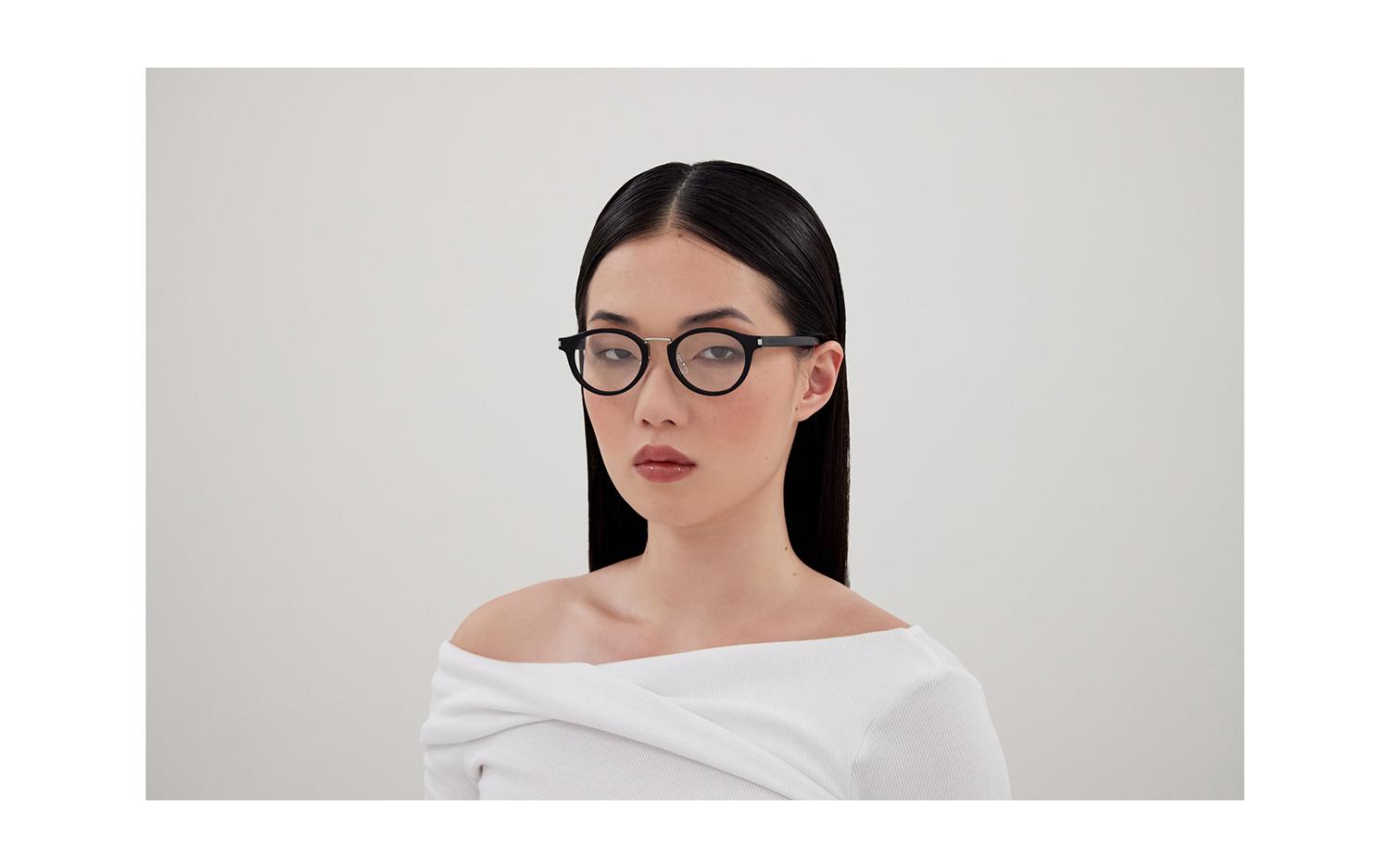 Gallery image for /media/thumbs/100x62.5/media/product_images/Saint-Laurent-Glasses-SL-728-J-001-modelfw100fh62.5.jpg