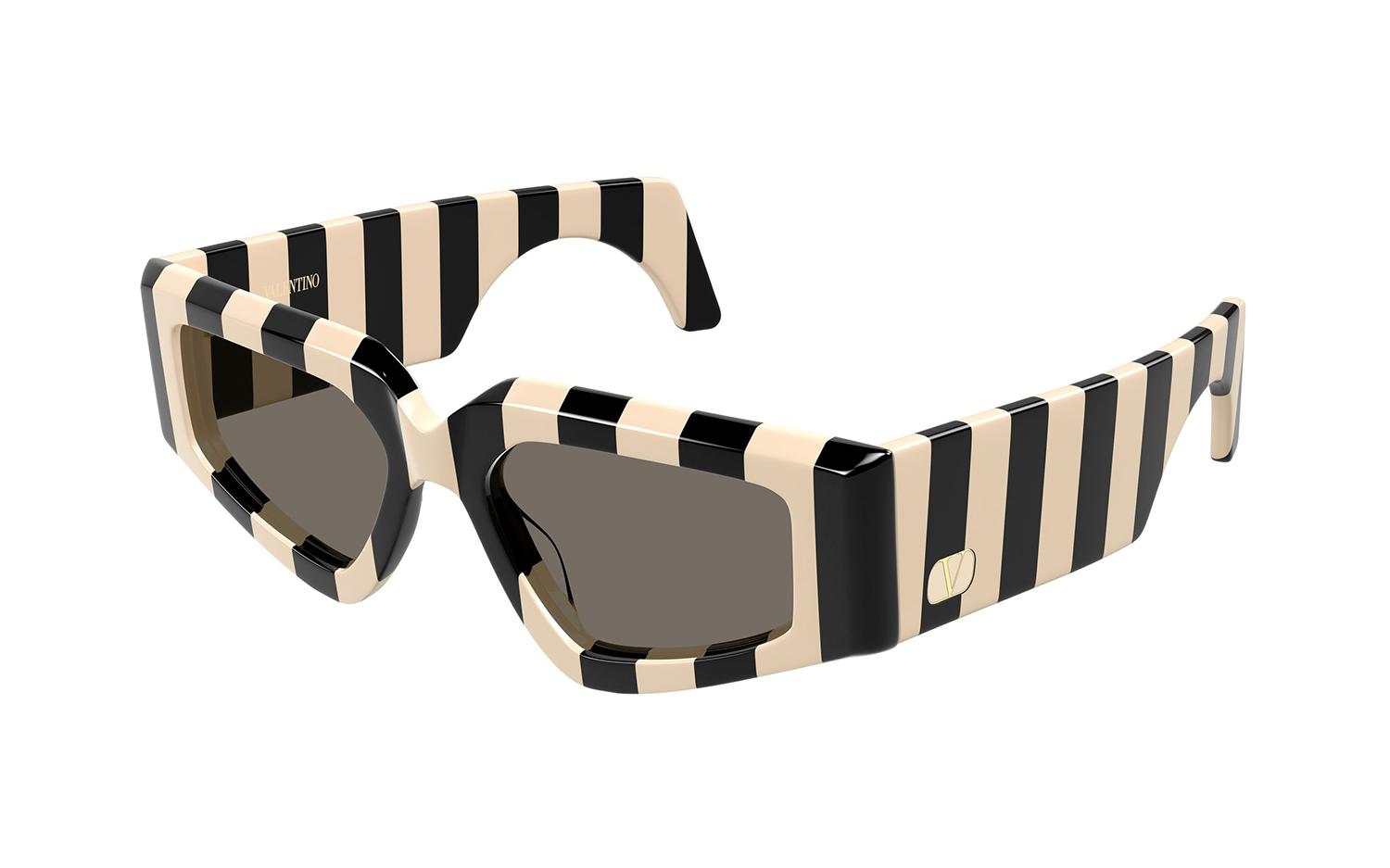Gallery image for /media/thumbs/100x62.5/media/product_images/Valentino-Sunglasses-VG0006S-004-afw100fh62.5.jpg