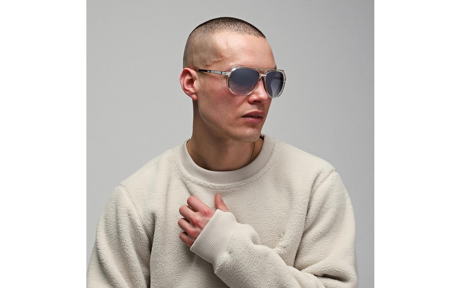 Gallery image for /media/thumbs/100x62.5/media/product_images/cazal-sunglasses-674-002-modelfw100fh62.5.jpg