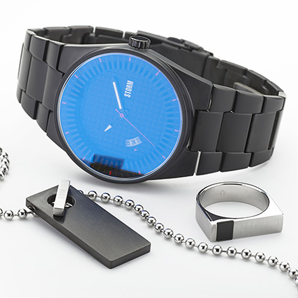 Storm blackout watch top